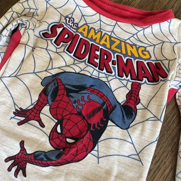 Spider-Man pajamas - Picture 3 of 7